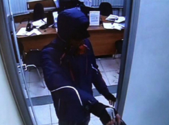 Рецидивист с ножом напал на директора и постояльца гостиницы в Таганроге