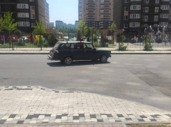 За несколько часов в Ростове два 8-летних мальчика попали под колеса автомобилей