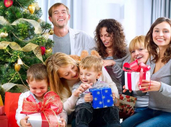 Жителям Ростовской области предлагают взять воспитанников из детских домов на новогодние каникулы