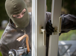 Медвежатника схватили в Ростове при попытке покинуть место преступления через окно