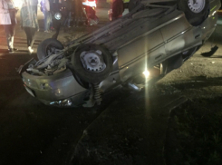 Потерявший управление ростовский водитель загнал в больницу себя и пассажира 