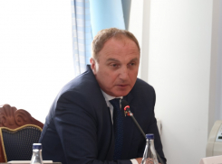 Депутат Ростовской гордумы Автандил Очхикидзе выступил за дефицитный бюджет и заметил нехватку меценатов