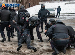 Штрафы и аресты: суд в Ростове рассмотрел дела задержанных на митинге 23 января
