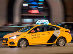 Выручка партнеров Яндекс.Такси в 2020 году составила 300 млрд рублей