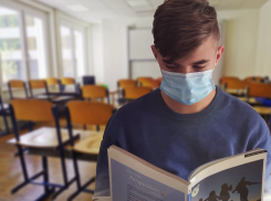 В учебных заведениях Ростовской области коронавирусом заболели почти 470 человек