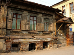 Жителей Таганрога решили переселить за 20 миллионов рублей из опасных домов у залива