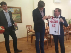 Президент РФБ Андрей Кириленко провел мастер-класс в  одной из школ Ростова