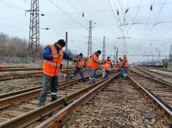 На переездах СКЖД произошло пять ДТП за полгода