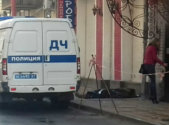 Труп женщины обнаружили на улице Шаумяна в Ростове