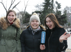 Очаровательная Настя узнала у жителей Ростова самые смешные розыгрыши 