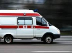 Один человек погиб, трое пострадали в аварии в Зимовниковском районе