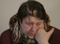 Мать сбитой в аварии под Ростовом женщины стала попрошайкой, чтобы выходить дочь