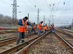В Ростове перекроют железнодорожный переезд в Каратаево на ночь