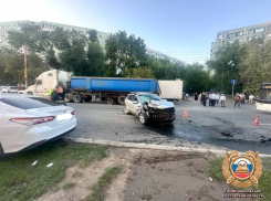 Два человека пострадали в массовом ДТП на Королёва в Ростове