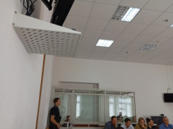 Хотела отдать в детдом: в ростовском суде изучили переписку обвиняемой в убийстве дочери