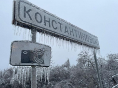 Удар стихии: часть Ростовской области осталась без электричества, воды и отопления