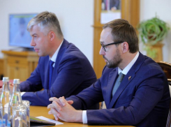 Логвиненко на посту градоначальника Ростова может сменить министр ЖКХ Сизиков