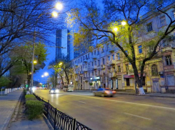 Лавочки и велопарковки появятся на центральной ростовской улице