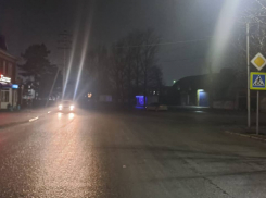 В Ростовской области водитель сбил двух человек и скрылся с места ДТП