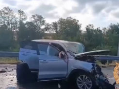 На Дону в ДТП два человека погибли и пятеро пострадали 