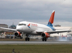 Пассажирский самолет не долетел до ростовского аэропорта из Сочи