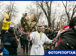 Ростовчане вышли на новогодний забег по улицам города