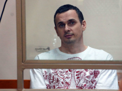 Осужденный украинский режиссер Олег Сенцов воюет против России на Донбассе