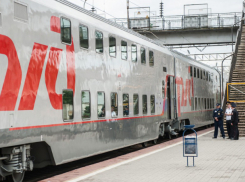 Новый двухэтажный поезд начал отвозить ростовчан в Адлер