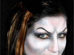 Образы вампиров, зомби и докторов самые популярные у ростовчан в предстоящий Хэллоуин