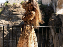 Супруга экс-короля Малайзии Оксана Воеводина стала получать угрозы