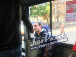 Обезумевший «Казанова» разбил стекло ростовской маршрутки из-за отказа познакомиться