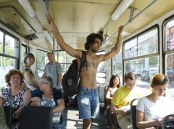 Охлаждать людей в жарком автобусе обязали водителей Ростова