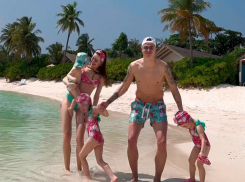 Ростовская модель Анастасия Костенко показала семейный отдых на Мальдивах