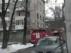 Два человека насмерть удушились во время пожара в собственной квартире в Ростове