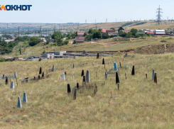 Крупные водоводы хотят убрать с территорий кладбищ в Ростовской области