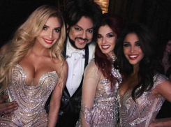 Размеры таланта Филиппа Киркорова оценила оказавшаяся в его объятиях Татьяна Котова