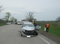 В Ростовской области в ДТП пострадали 7 человек