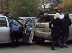 Особо ретивый автомобилист спровоцировал столкновение с семью автомобилями в Ростове