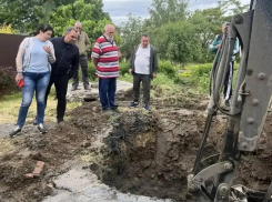 Министр ЖКХ Ростовской области прокомментировала аварию на коллекторе с затоплением домов нечистотами