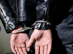 Прогулка с набитым карманом марихуаны привела молодого жителя Ростовской области в полицию