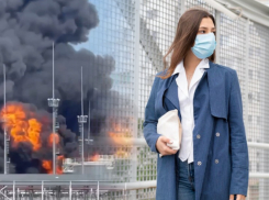 Администрация Пролетарска попросила горожан носить маски из-за пожара на нефтебазе