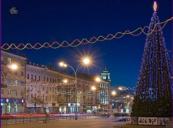 Первого декабря Ростов закончат украшать к Новому году