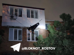 В Аксае на бельевой веревке жилого дома обнаружен БПЛА
