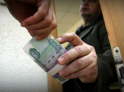 Преподаватель-взяточник насобирал со студентов четверть миллиона в ростовском институте Седова
