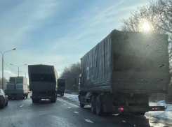 На трассе М-4 «Дон» вновь образовалась многокилометровая пробка в сторону Ростова