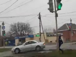 Гонщика на «Мерседесе» с адыгейскими номерами в Ростове утихомирила стрельба 