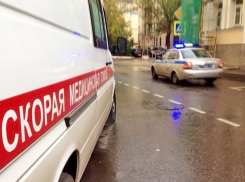 Молодой парень на «Ауди» влетел в две машины полицейских: есть пострадавшие