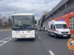 На Привокзальной площади Ростова автобус насмерть сбил человека