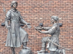 В Ростове появился бронзовый Петр Великий