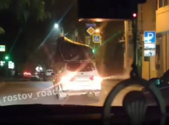 Колокол со стелы на Театральной площади вернут на место после ремонта